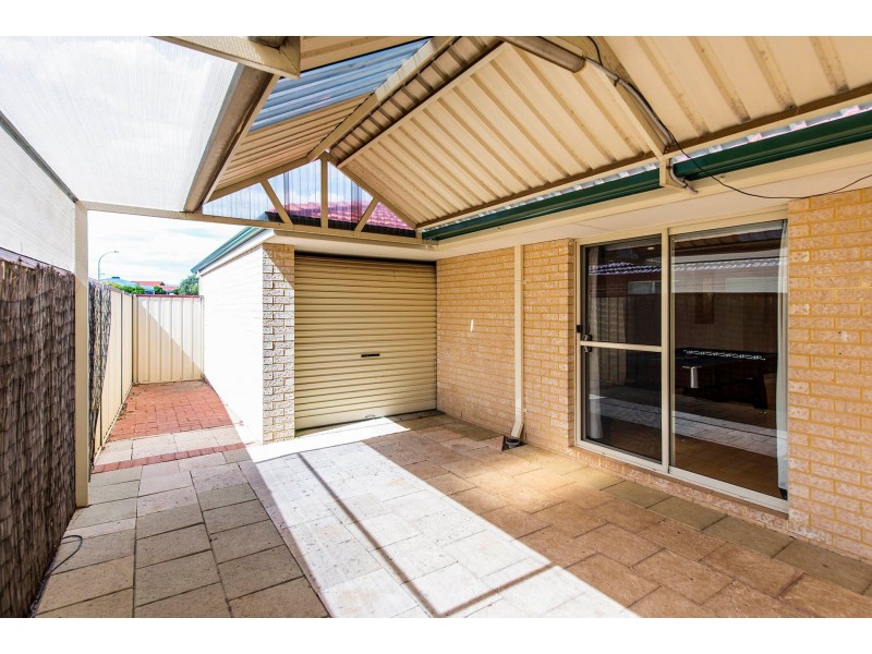 35 Lambertia Crescent, High Wycombe WA 6057