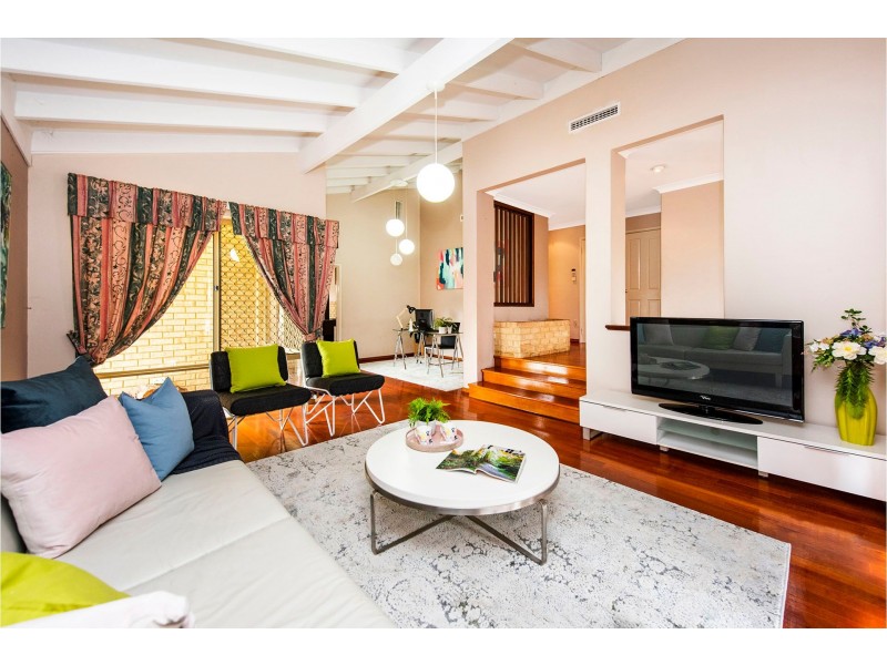 13 Falcon Court, High Wycombe WA 6057