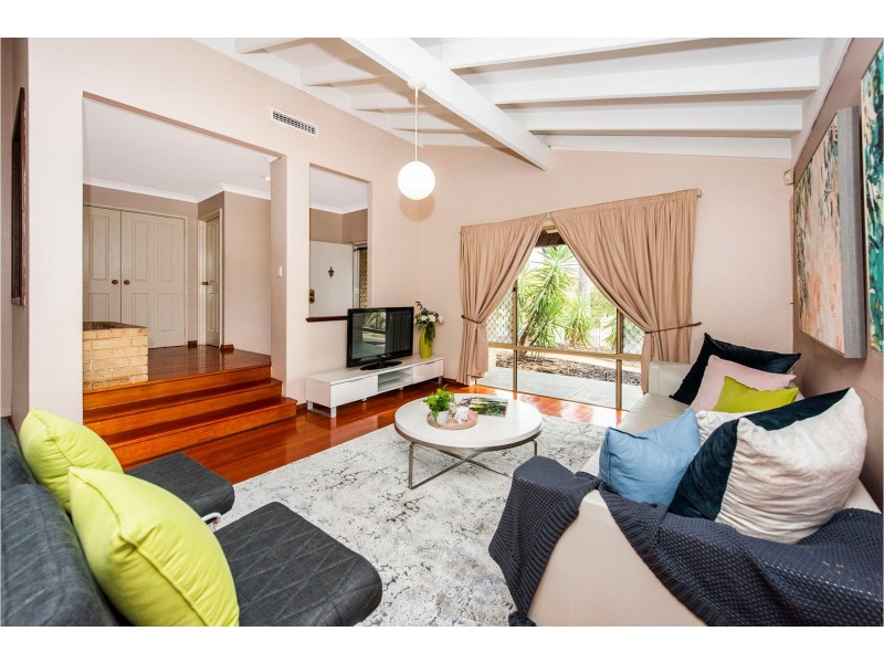 13 Falcon Court, High Wycombe WA 6057