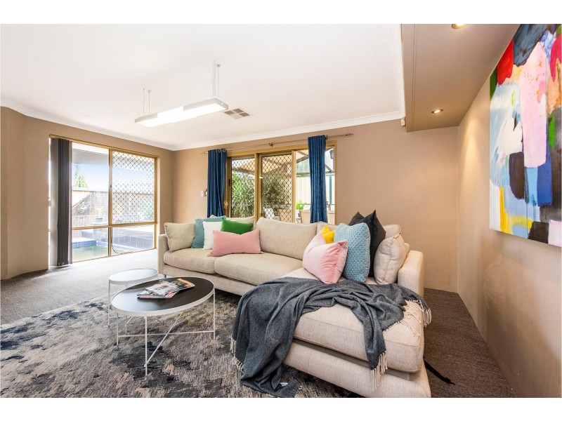 13 Falcon Court, High Wycombe WA 6057