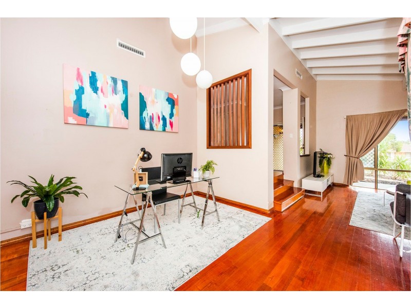 13 Falcon Court, High Wycombe WA 6057