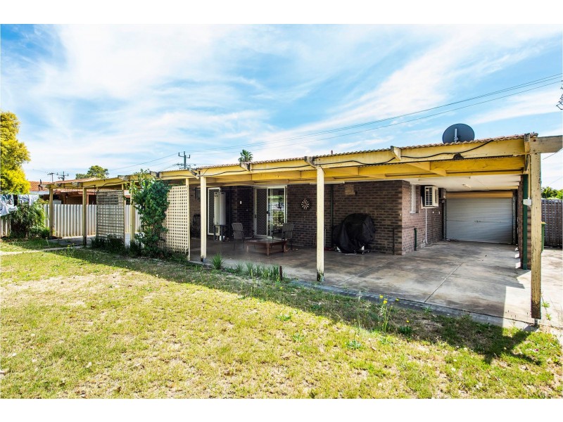 29 Cypress Road, Forrestfield WA 6058