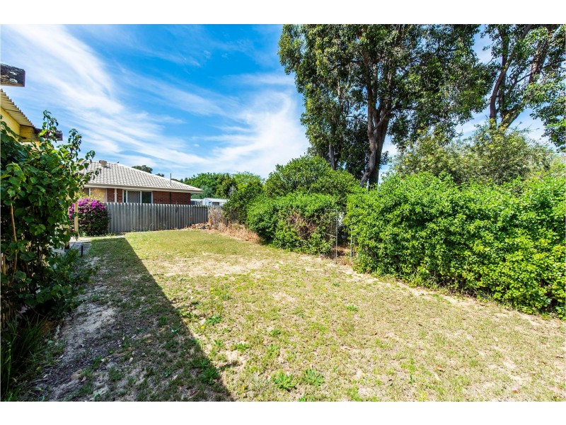 29 Cypress Road, Forrestfield WA 6058