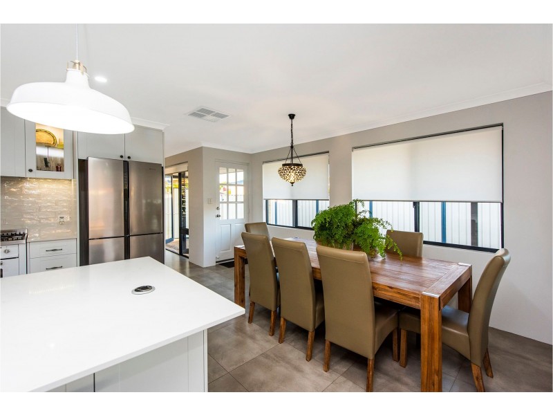 7 Ursinia Place, High Wycombe WA 6057