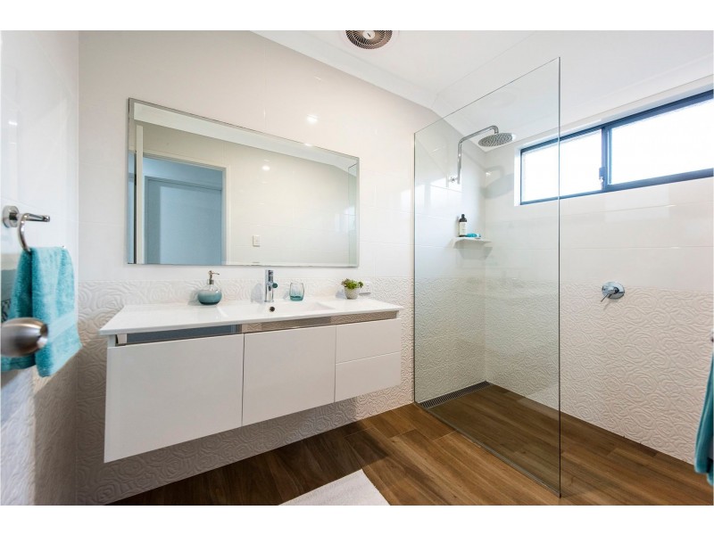7 Ursinia Place, High Wycombe WA 6057