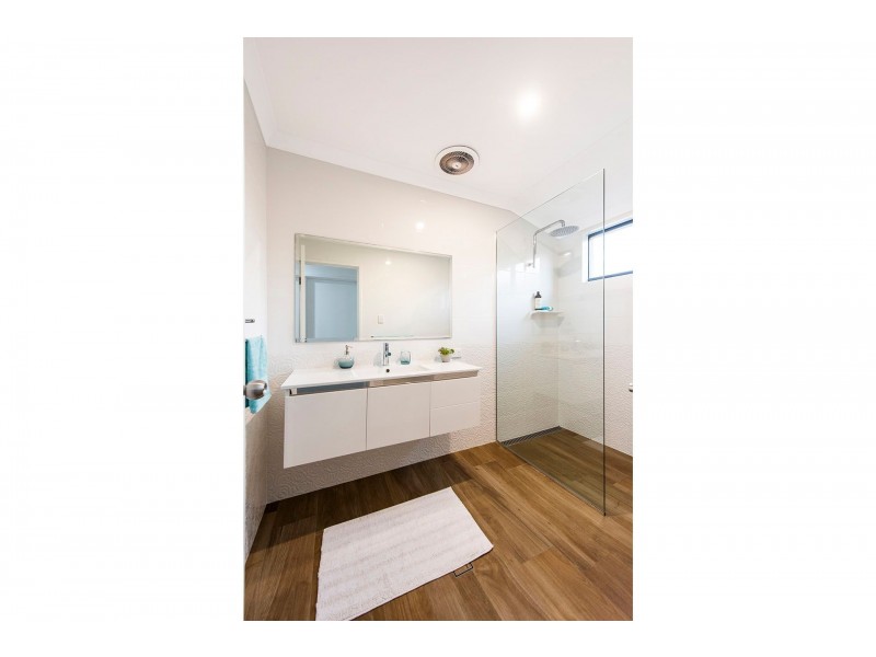 7 Ursinia Place, High Wycombe WA 6057