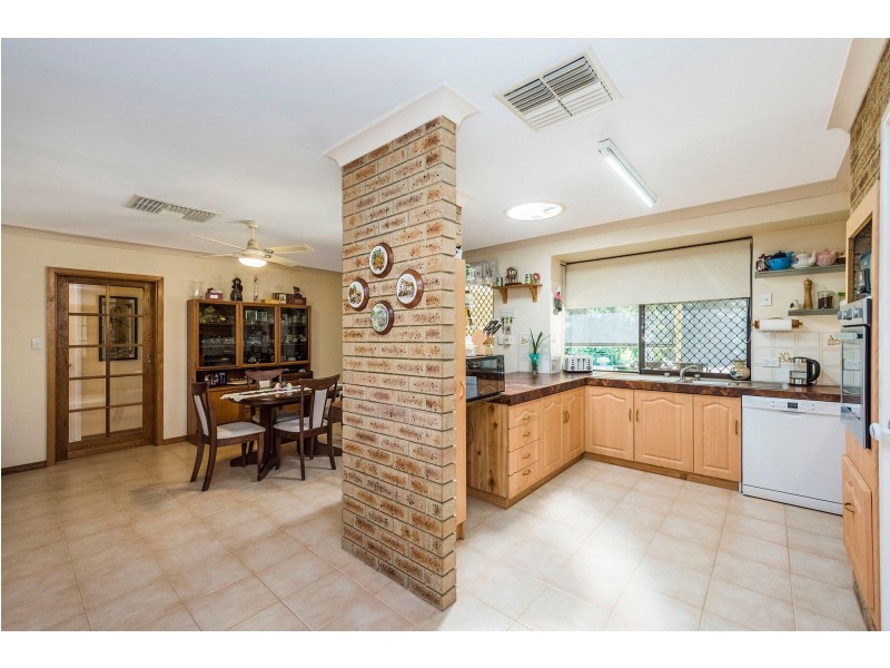 45 Palmer Crescent, High Wycombe WA 6057