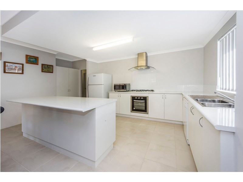 30 Netherwood Road, High Wycombe WA 6057