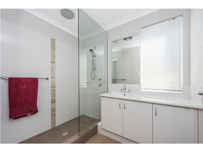 30 Netherwood Road, High Wycombe WA 6057