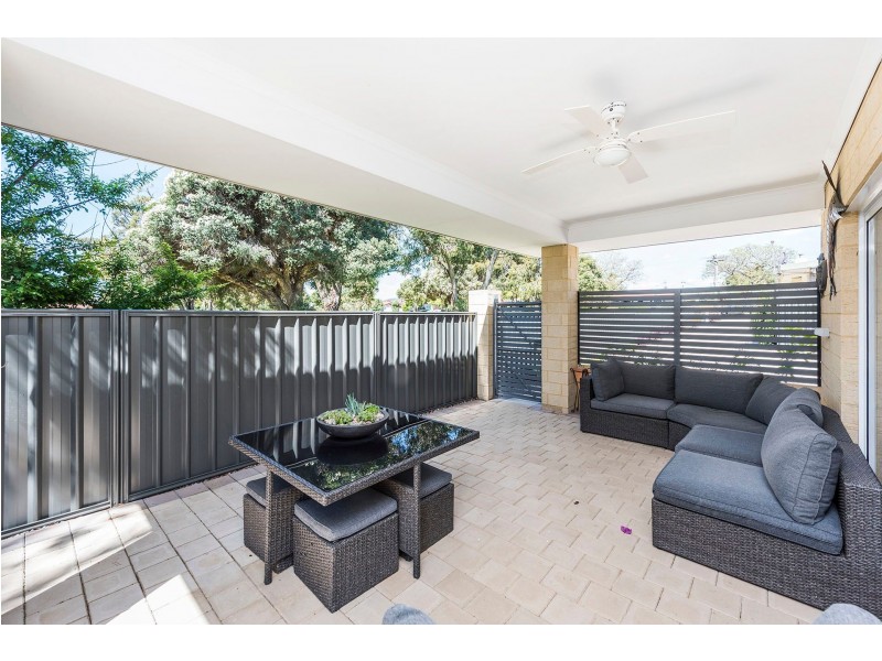 30 Netherwood Road, High Wycombe WA 6057