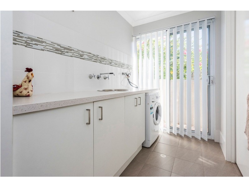 30 Netherwood Road, High Wycombe WA 6057