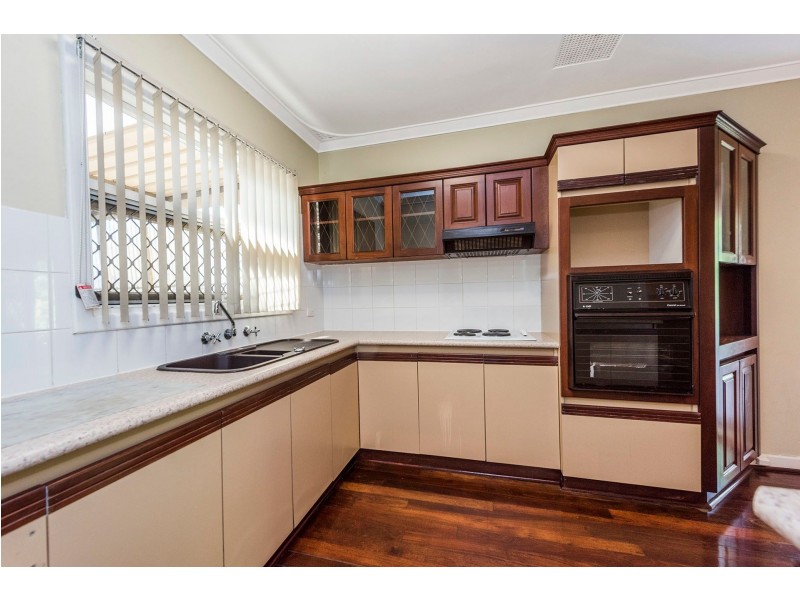 58 Edney Road, High Wycombe WA 6057