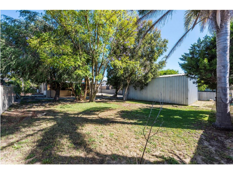 58 Edney Road, High Wycombe WA 6057