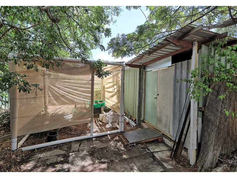 303 Kalamunda Road, Maida Vale WA 6057