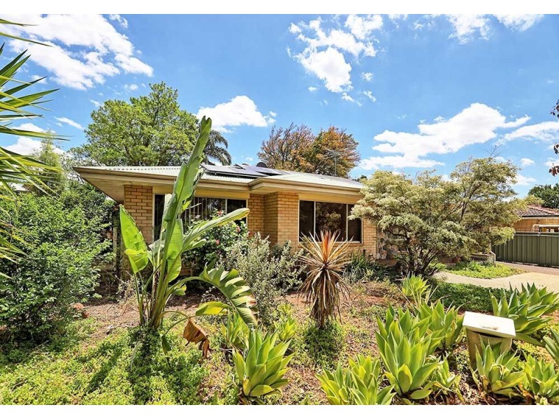 303 Kalamunda Road, Maida Vale WA 6057