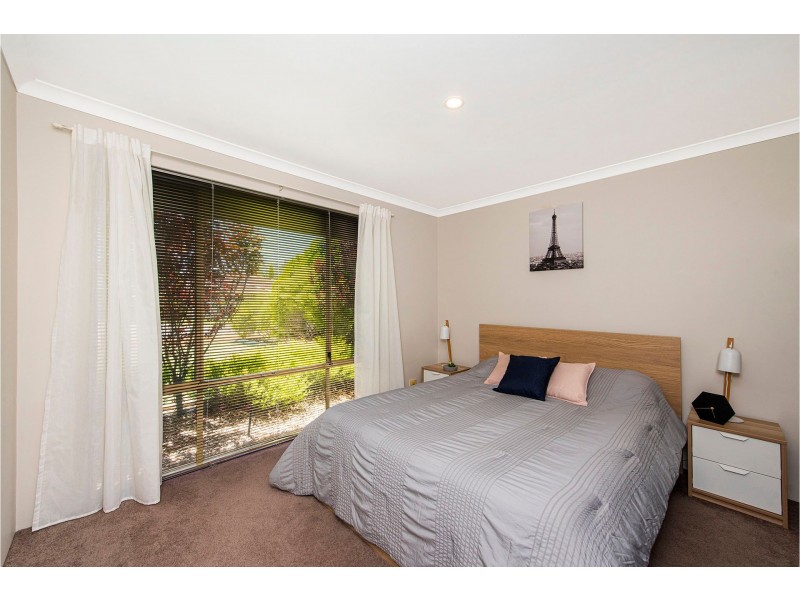 2 Pearl Court, Maida Vale WA 6057