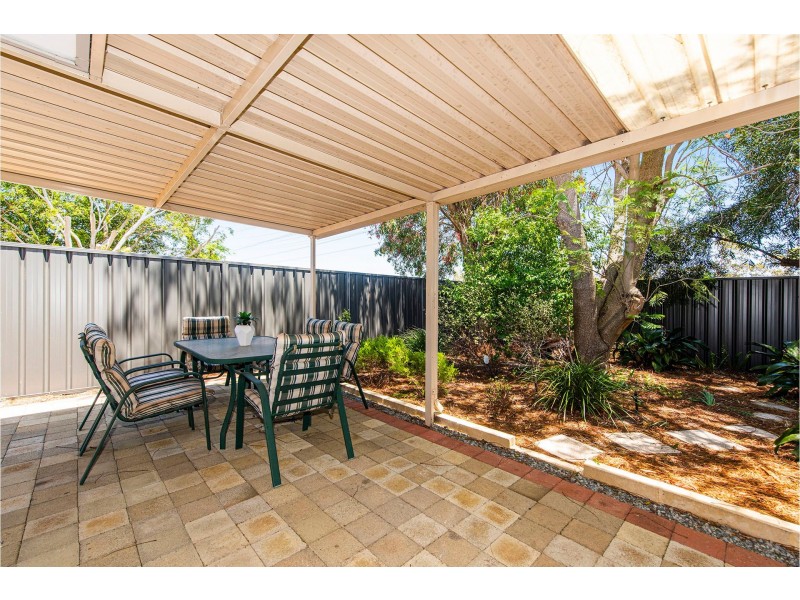 2 Pearl Court, Maida Vale WA 6057
