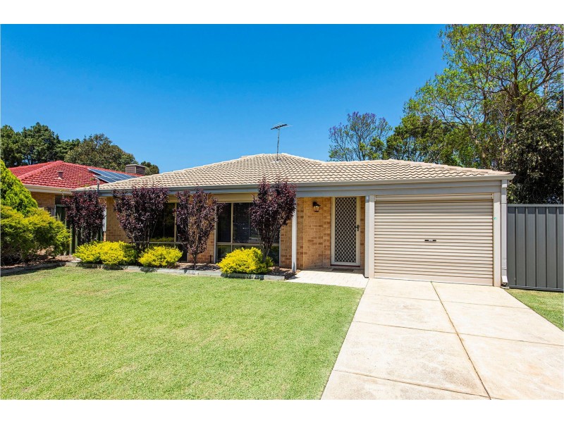 2 Pearl Court, Maida Vale WA 6057