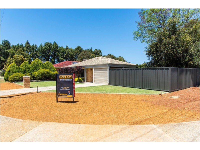2 Pearl Court, Maida Vale WA 6057