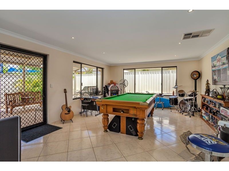 82 Lambertia Crescent, High Wycombe WA 6057