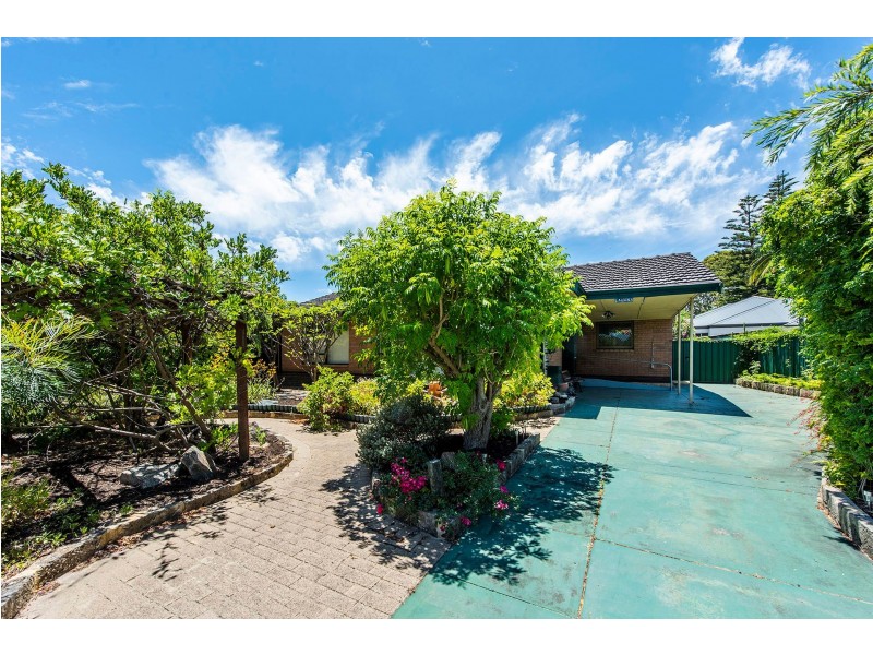 4 Tia Avenue, High Wycombe WA 6057