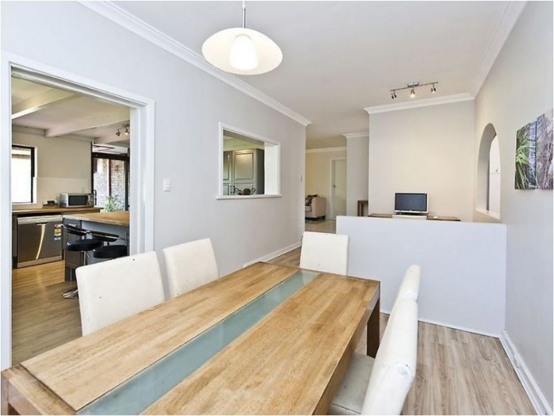 9 Scenic Drive, Maida Vale WA 6057
