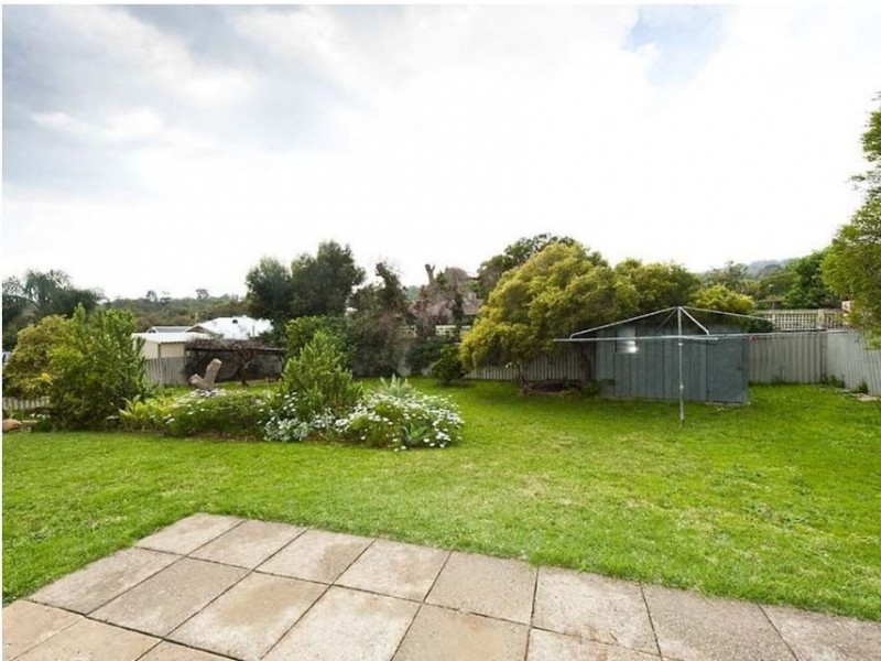 9 Scenic Drive, Maida Vale WA 6057