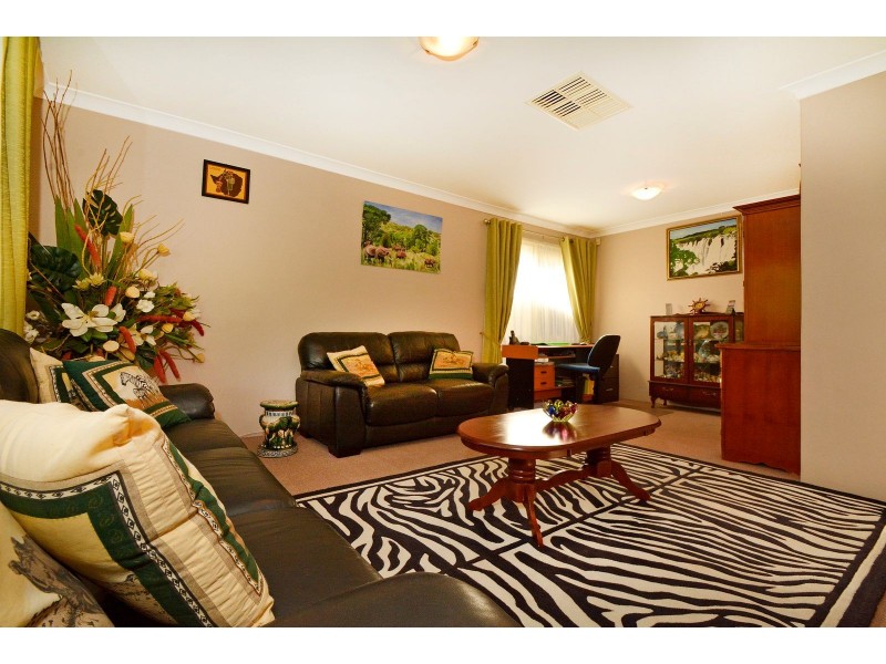 41 Kookaburra Crescent, High Wycombe WA 6057