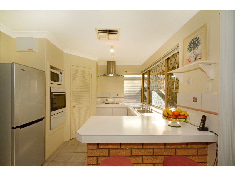 41 Kookaburra Crescent, High Wycombe WA 6057