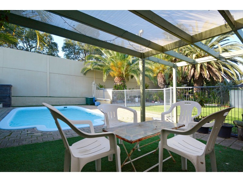 41 Kookaburra Crescent, High Wycombe WA 6057