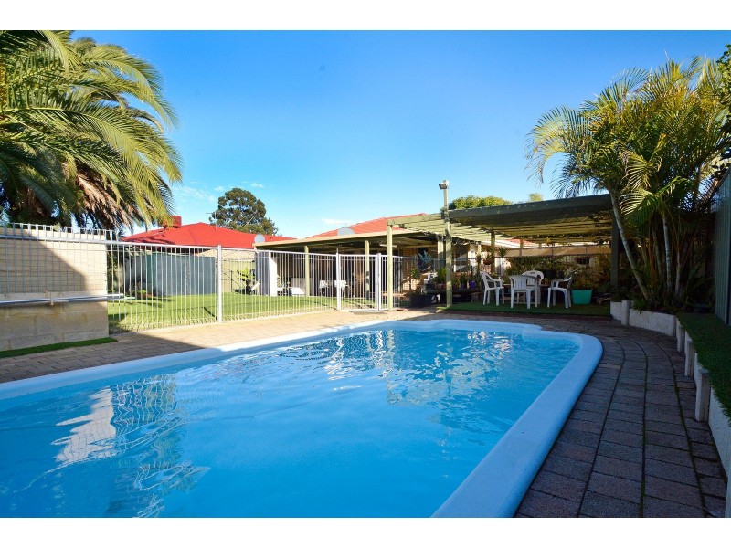 41 Kookaburra Crescent, High Wycombe WA 6057