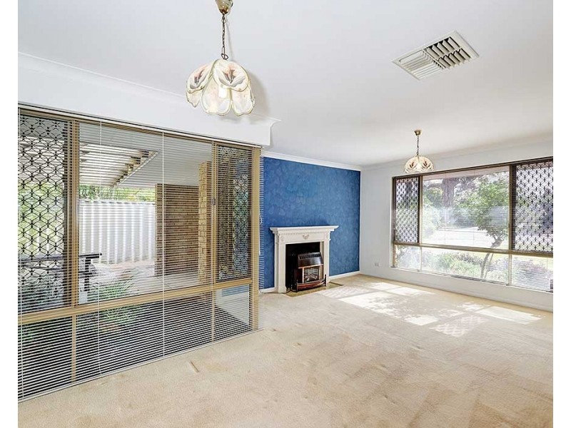 230 Newburn Road, High Wycombe WA 6057