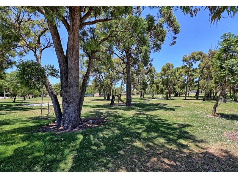 78 Bandalong Way, High Wycombe WA 6057