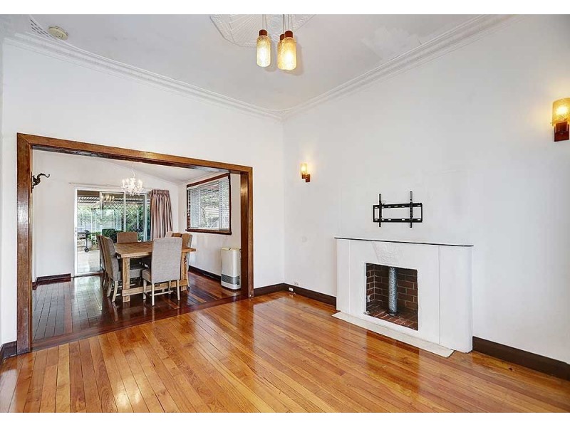 33 Smiths Avenue, Redcliffe WA 6104