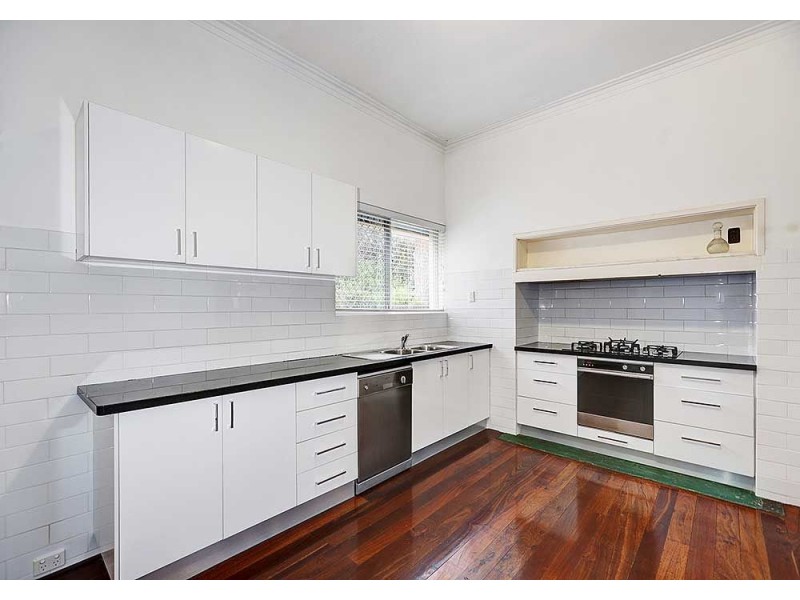 33 Smiths Avenue, Redcliffe WA 6104