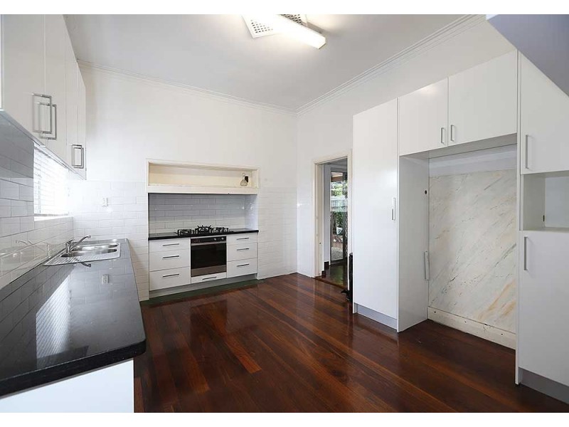 33 Smiths Avenue, Redcliffe WA 6104