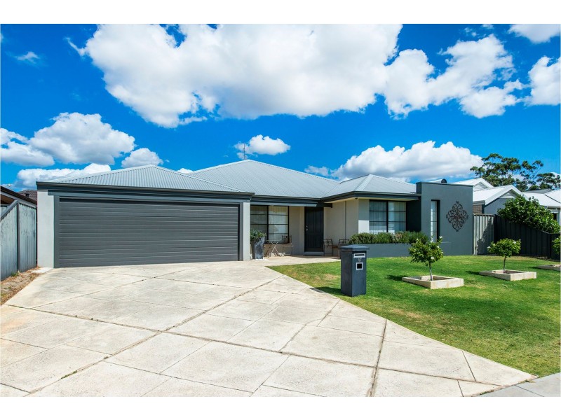 17 Nottingham Green, High Wycombe WA 6057