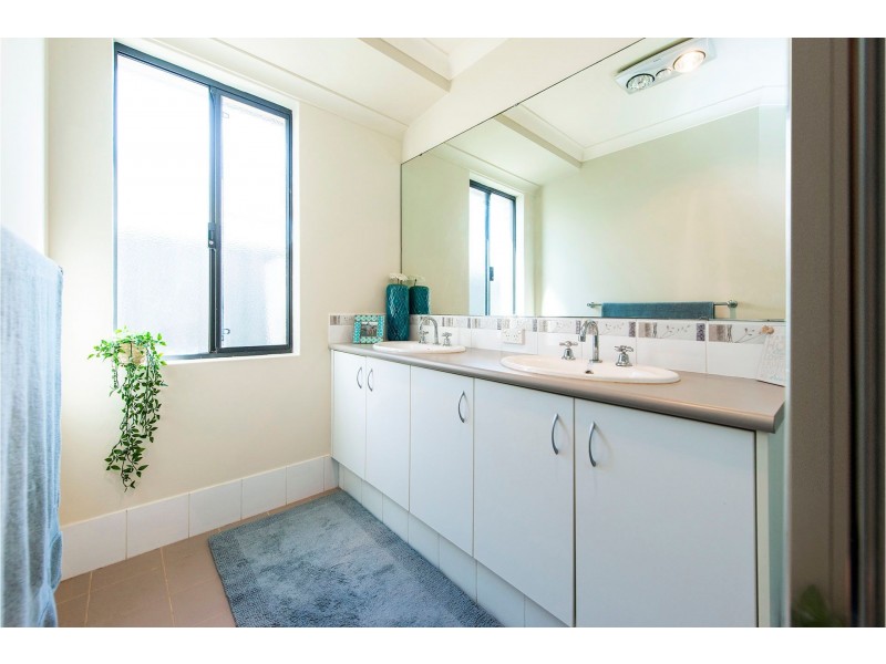 17 Nottingham Green, High Wycombe WA 6057