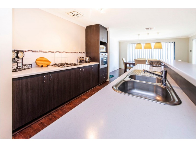 17 Nottingham Green, High Wycombe WA 6057