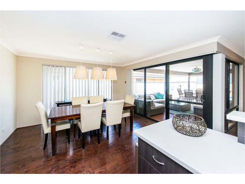 17 Nottingham Green, High Wycombe WA 6057