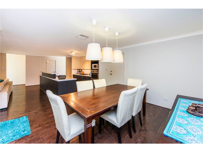 17 Nottingham Green, High Wycombe WA 6057