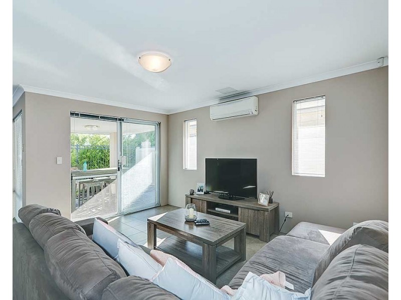 3/24 Larwood Crescent, High Wycombe WA 6057