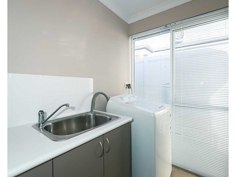 3/24 Larwood Crescent, High Wycombe WA 6057