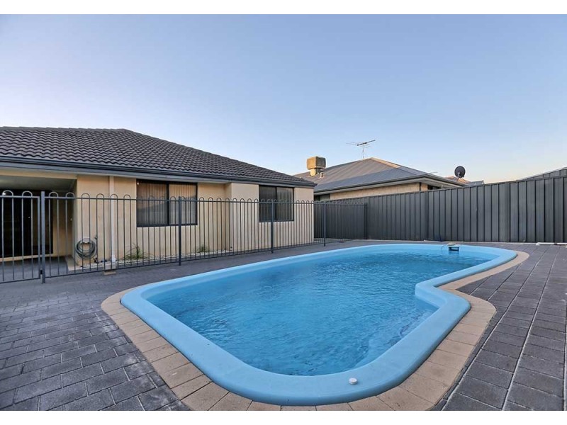 11 Nottingham Green, High Wycombe WA 6057