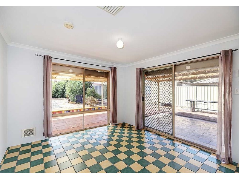 72 Lewis Jones Cross, Stratton WA 6056