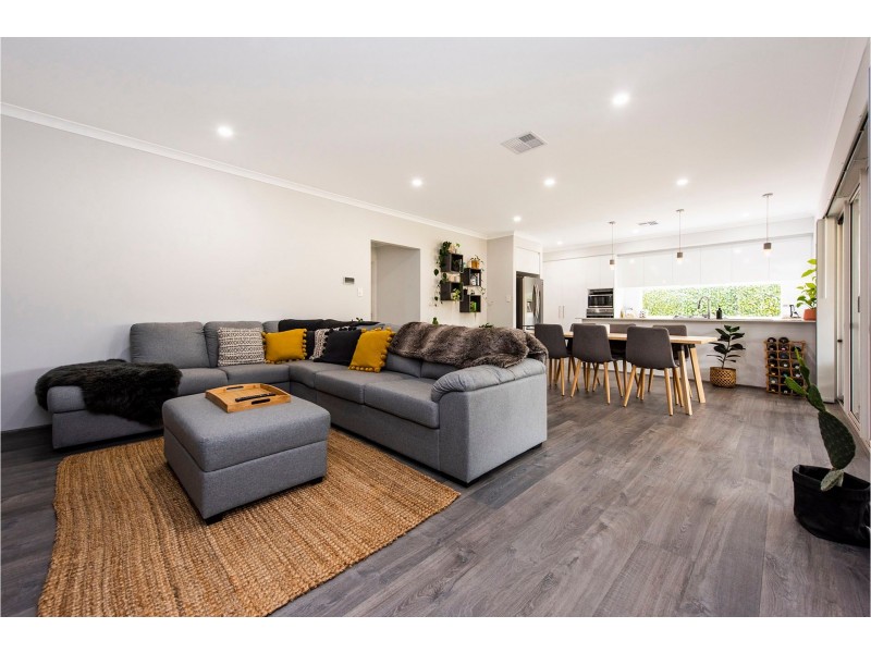 22a Peter Road, High Wycombe WA 6057