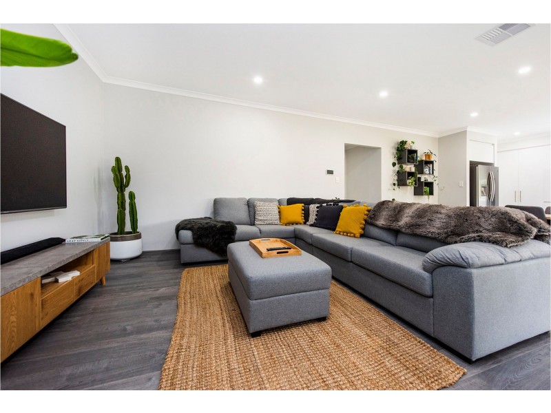 22a Peter Road, High Wycombe WA 6057