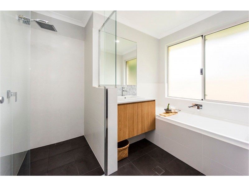 22a Peter Road, High Wycombe WA 6057