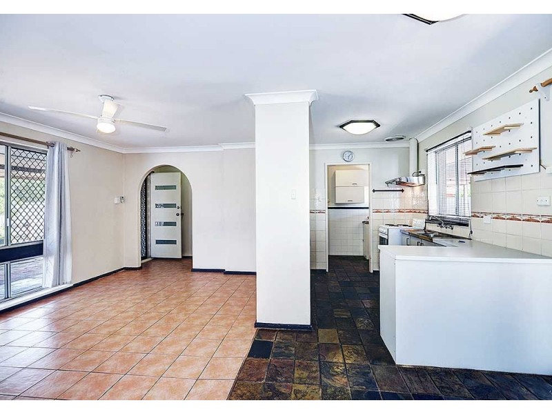 7 Tillia Court, Forrestfield WA 6058