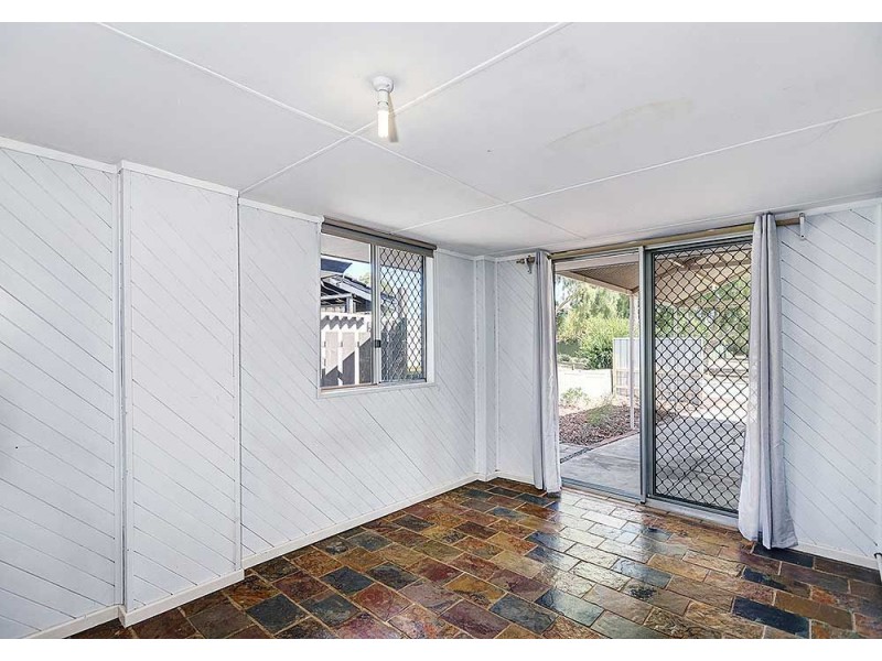 7 Tillia Court, Forrestfield WA 6058